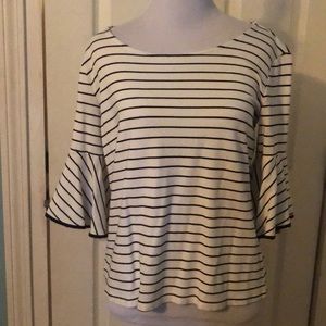 Shirt with 3/4 ruffled sleeves